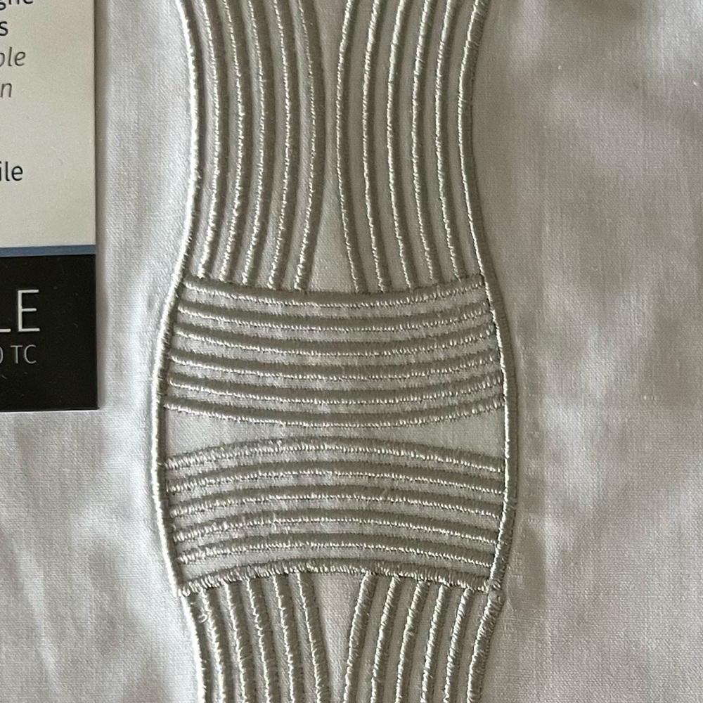 Magnolia Anne de Solène King Pillow Sham - White with Silver Design - Picture 2 of 7